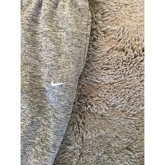 Nike Youth Unisex Therma Fit‎ Fleece Sweatpants Athletic Activewear Gray Large - Picture 4 of 12